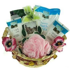 Cleopatra's Picks Gift Basket